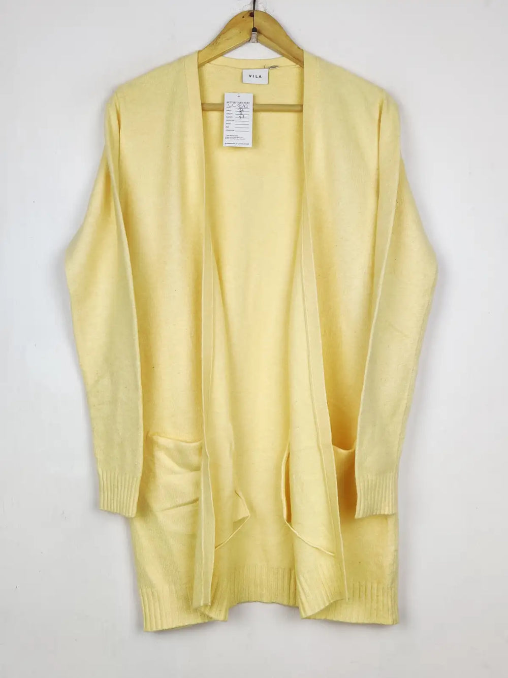 Buy online pre-used pre-loved 100% authentic & Original branded Vila (LC-8543) available in Pakistan. Top international brands avilable.