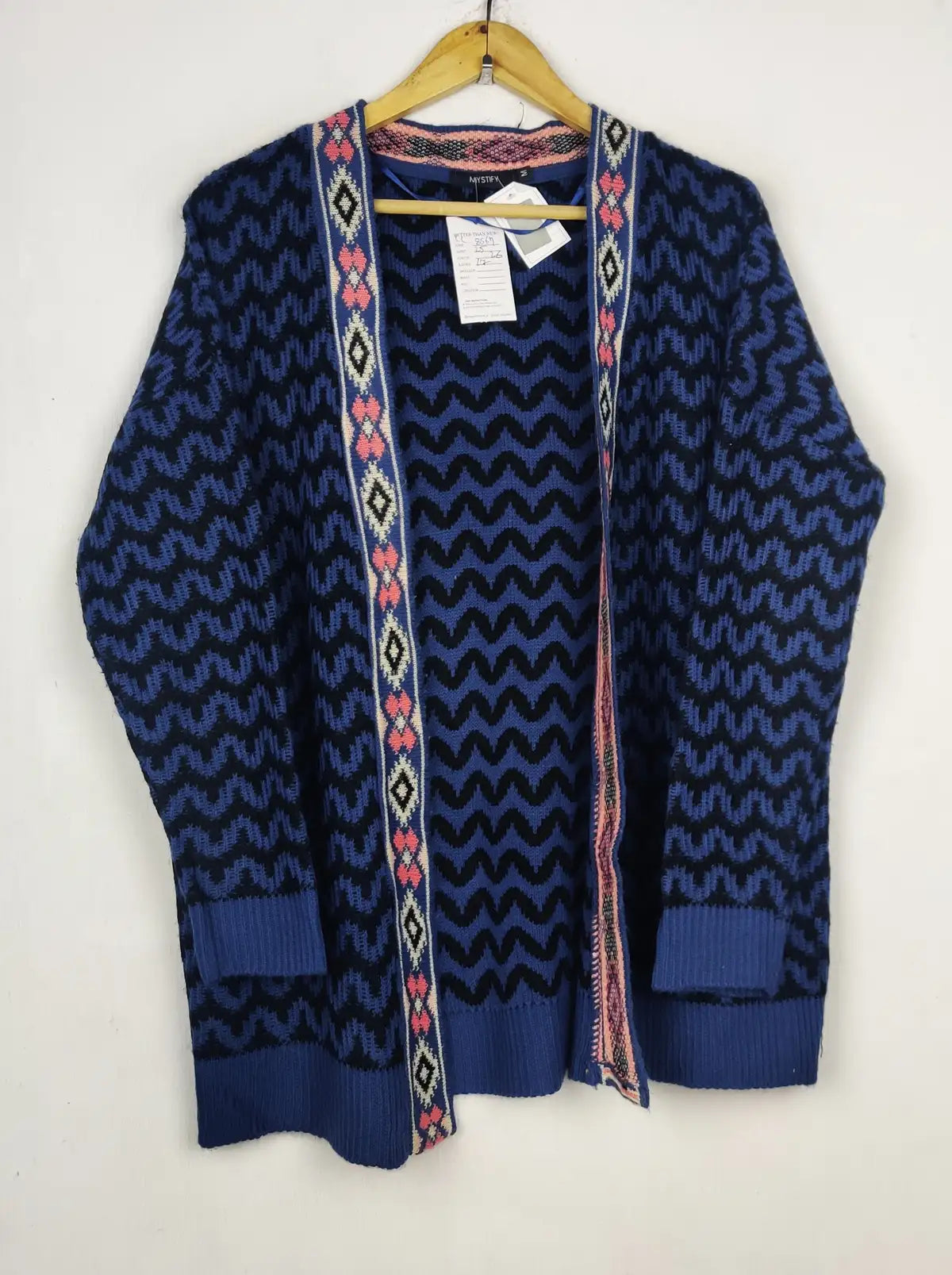 Buy online pre-used pre-loved 100% authentic & Original branded Mystiff (LC-8567) available in Pakistan. Top international brands avilable.