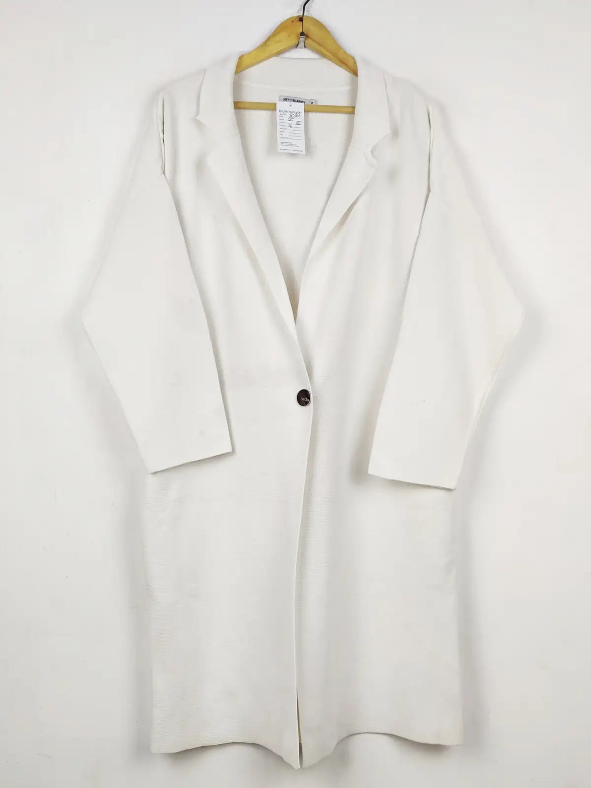 Buy online pre-used pre-loved 100% authentic & Original branded Loft Blarney (LC-8583) available in Pakistan. Top international brands avilable.
