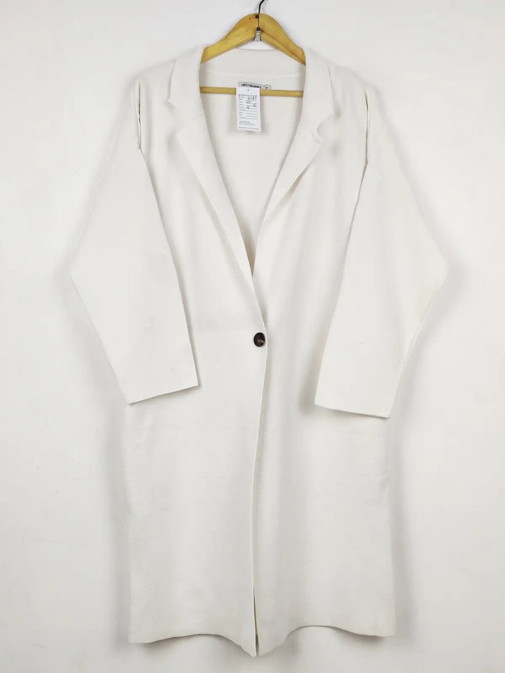 Buy online pre-used pre-loved 100% authentic & Original branded Loft Blarney (LC-8583) available in Pakistan. Top international brands avilable.