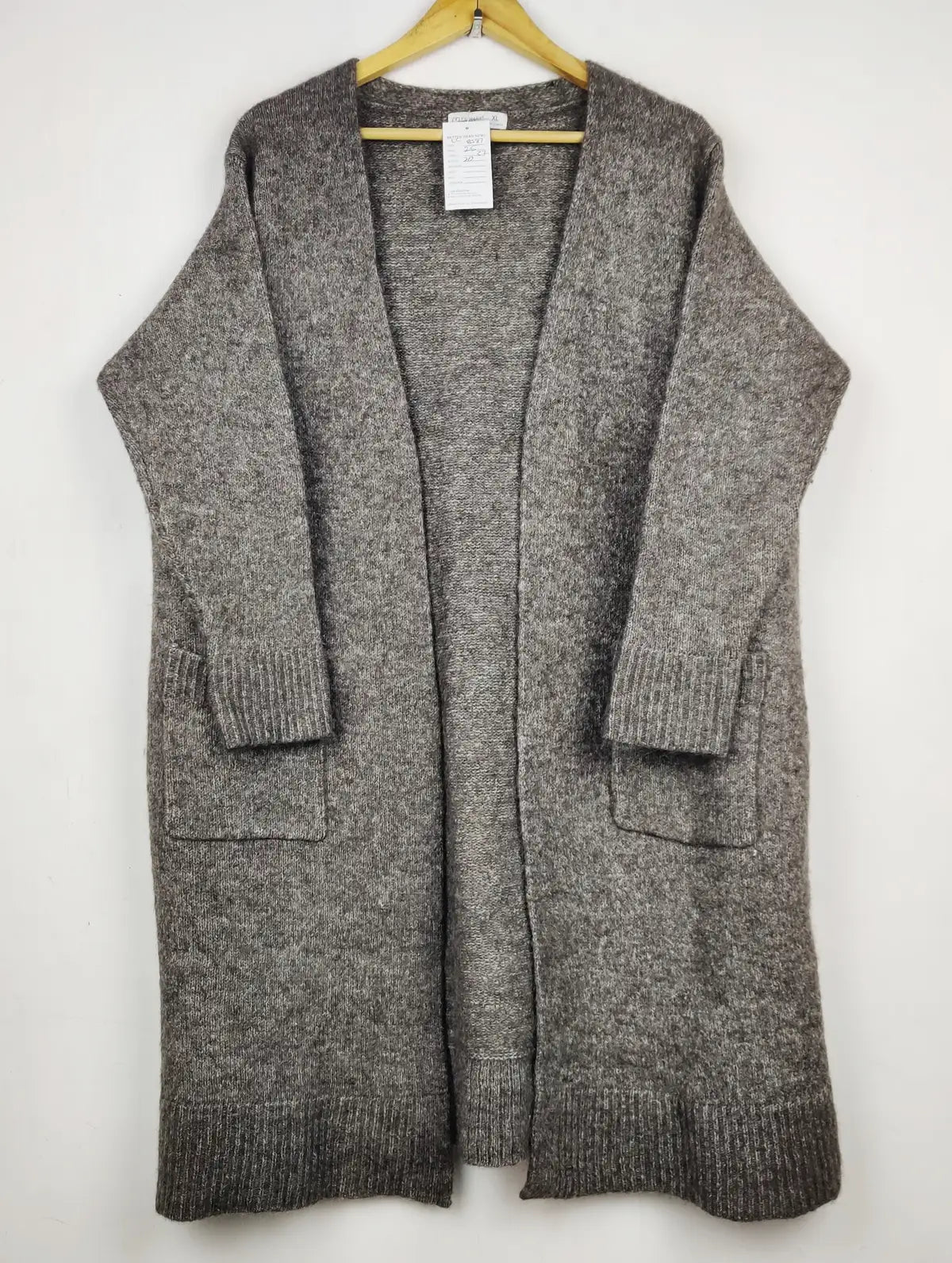 Buy online pre-used pre-loved 100% authentic & Original branded Primark (LC-8587) available in Pakistan. Top international brands avilable.