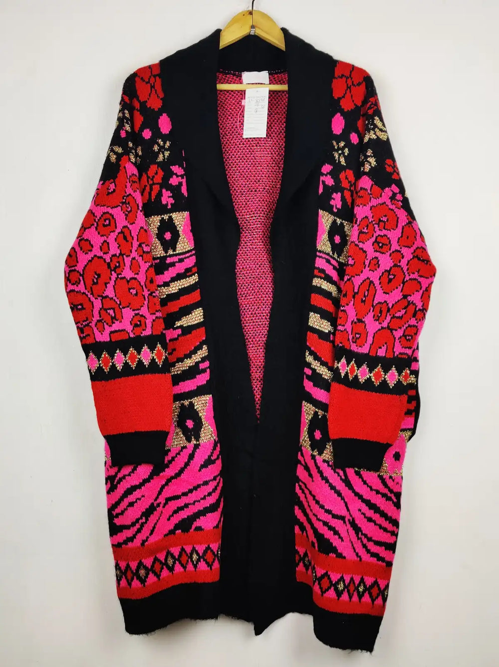 Buy online pre-used pre-loved 100% authentic & Original branded Savida (LC-8593) available in Pakistan. Top international brands avilable.