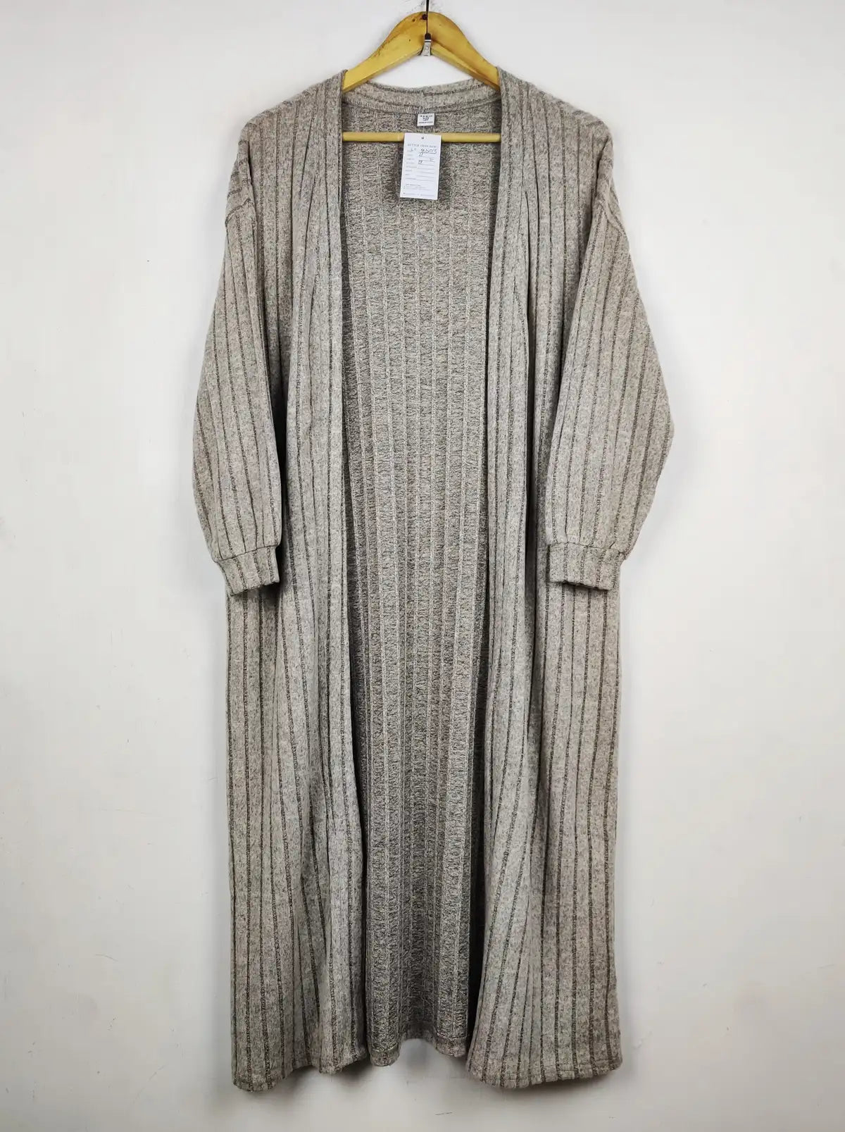 Buy online pre-used pre-loved 100% authentic & Original branded Shein (LC-8603) available in Pakistan. Top international brands avilable.