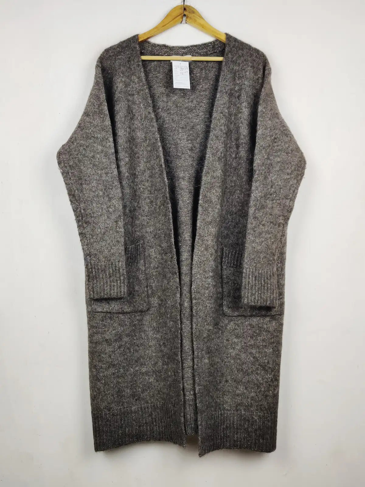 Buy online pre-used pre-loved 100% authentic & Original branded Primark (LC-8638) available in Pakistan. Top international brands avilable.