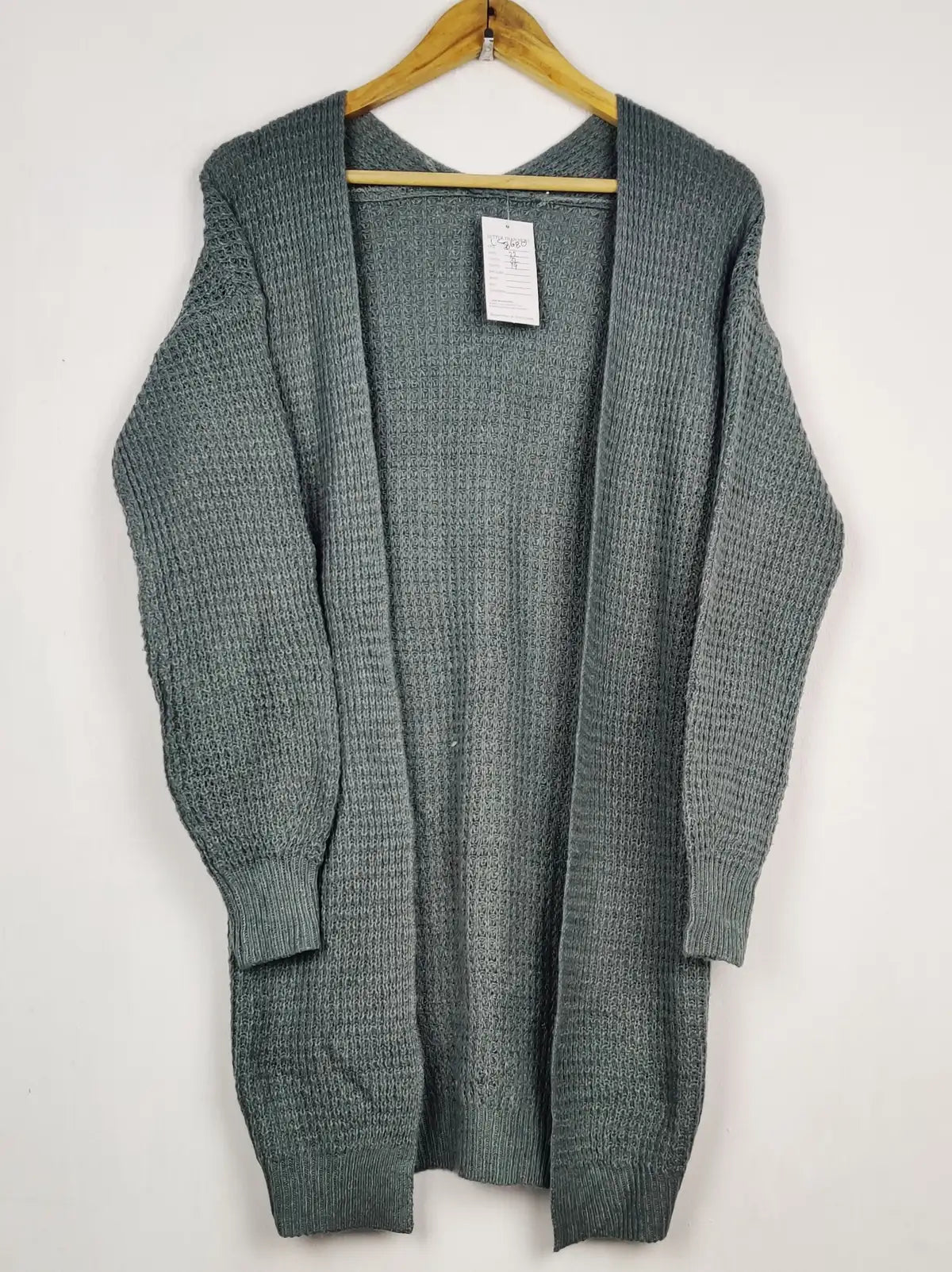 Buy online pre-used pre-loved 100% authentic & Original branded Shein (LC-8680) available in Pakistan. Top international brands avilable.