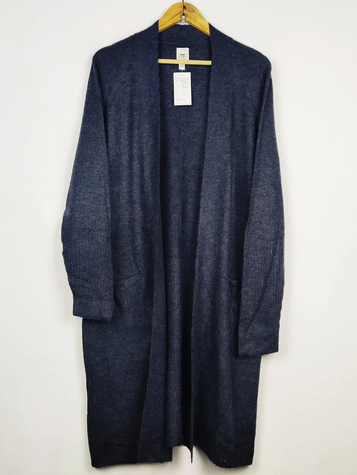 Buy online pre-used pre-loved 100% authentic & Original branded River Island (LC-8687) available in Pakistan. Top international brands avilable.