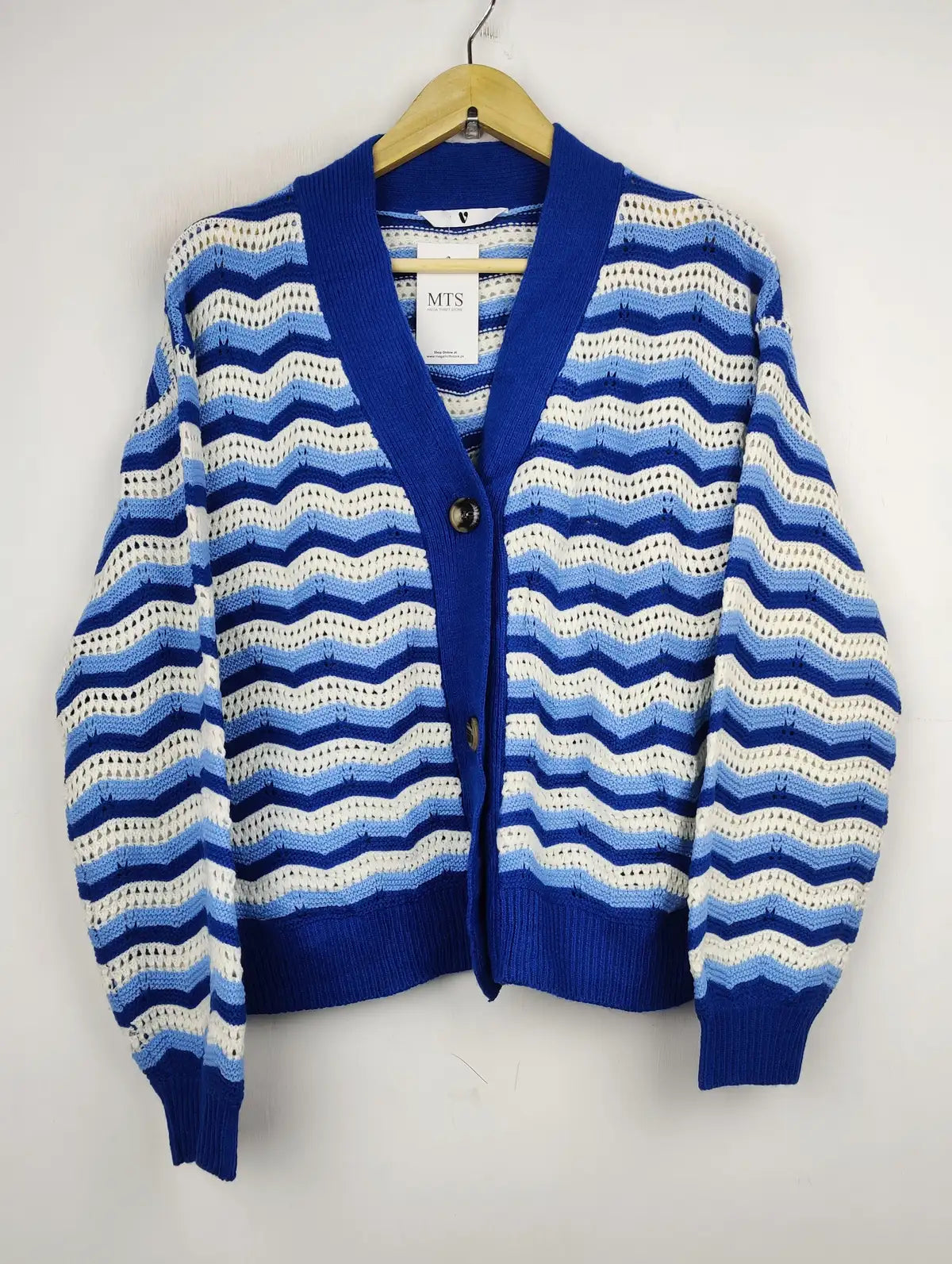 Buy online pre-used pre-loved 100% authentic & Original branded V By Very (LS-10363) available in Pakistan. Top international brands avilable.