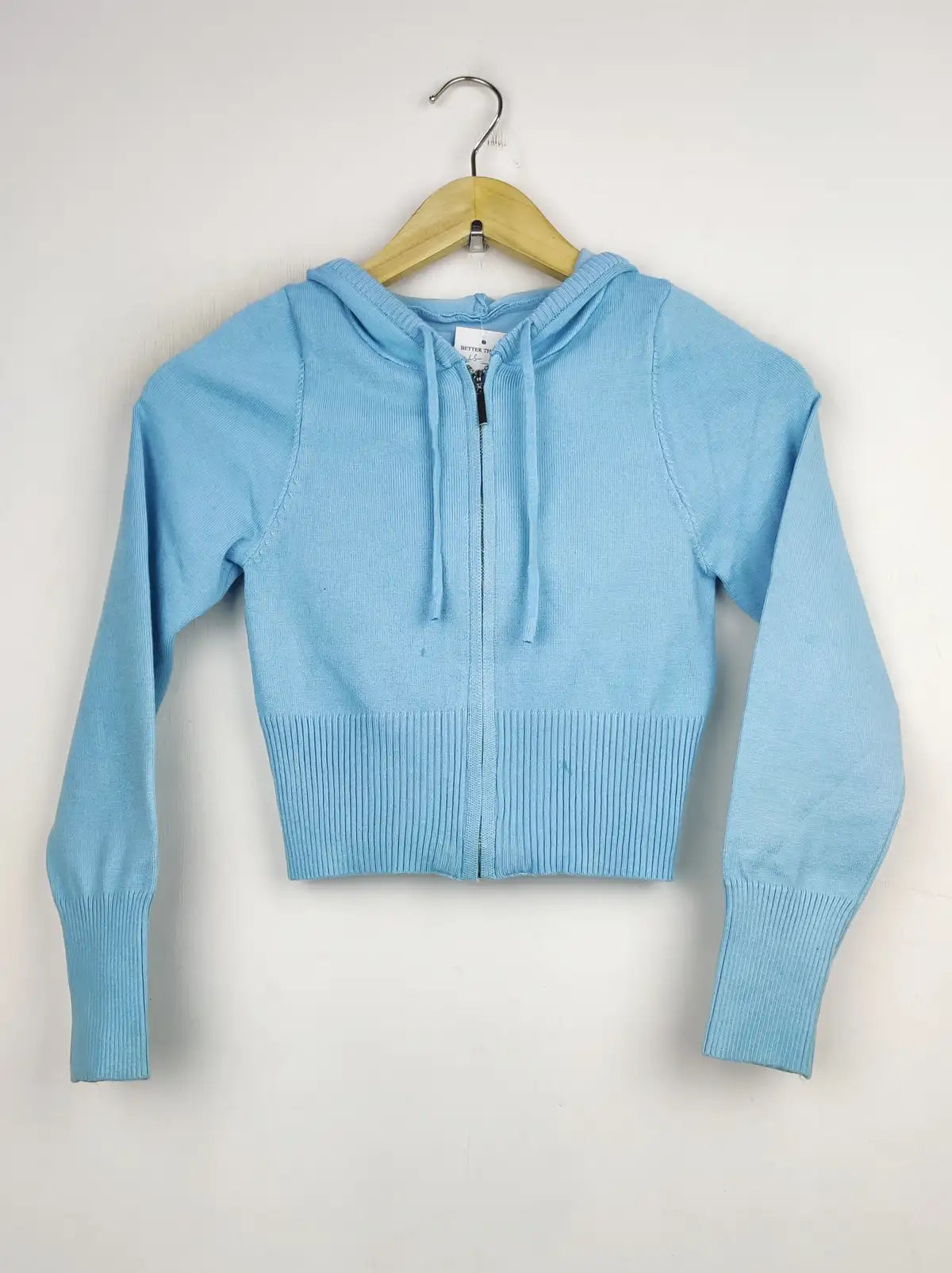 Buy online pre-used pre-loved 100% authentic & Original branded Unknown Brand (LS-10382) available in Pakistan. Top international brands avilable.