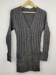 Buy online pre-used pre-loved 100% authentic & Original branded Unknown Brand (LS-10415) available in Pakistan. Top international brands avilable.