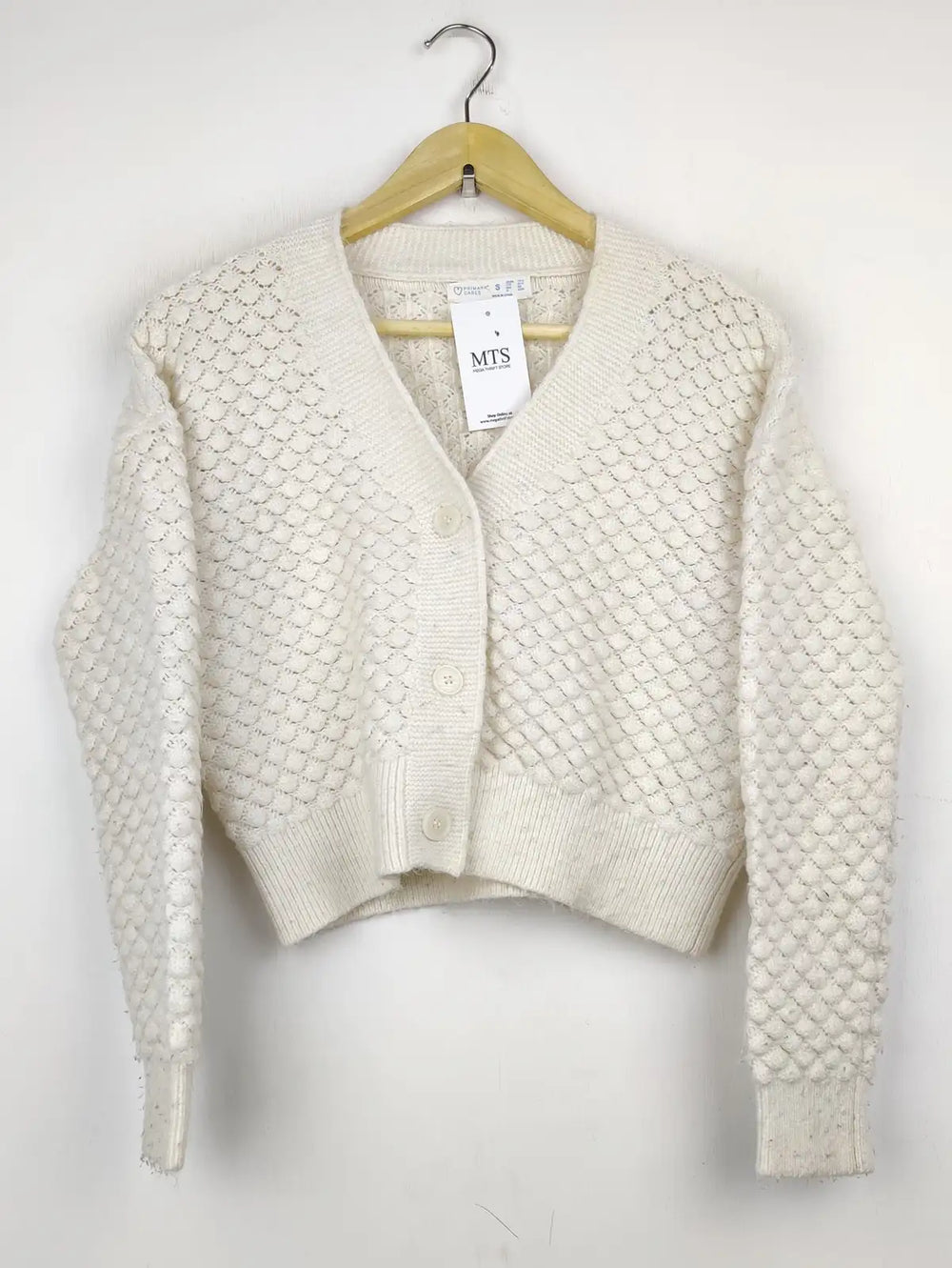 Buy online pre-used pre-loved 100% authentic & Original branded Primark (LS-10421) available in Pakistan. Top international brands avilable.