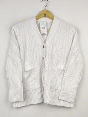 Buy online pre-used pre-loved 100% authentic & Original branded Unknown Brand (LS-10432) available in Pakistan. Top international brands avilable.