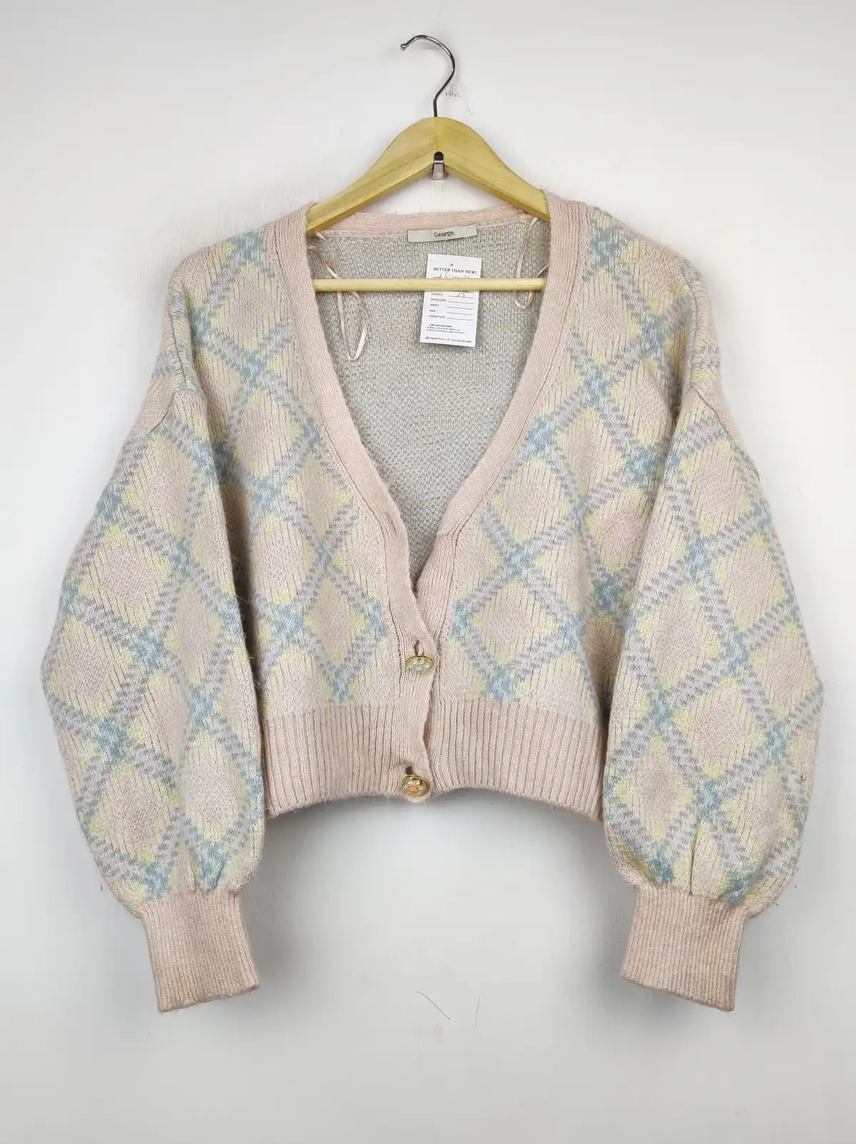 Buy online pre-used pre-loved 100% authentic & Original branded George (LS-10436) available in Pakistan. Top international brands avilable.