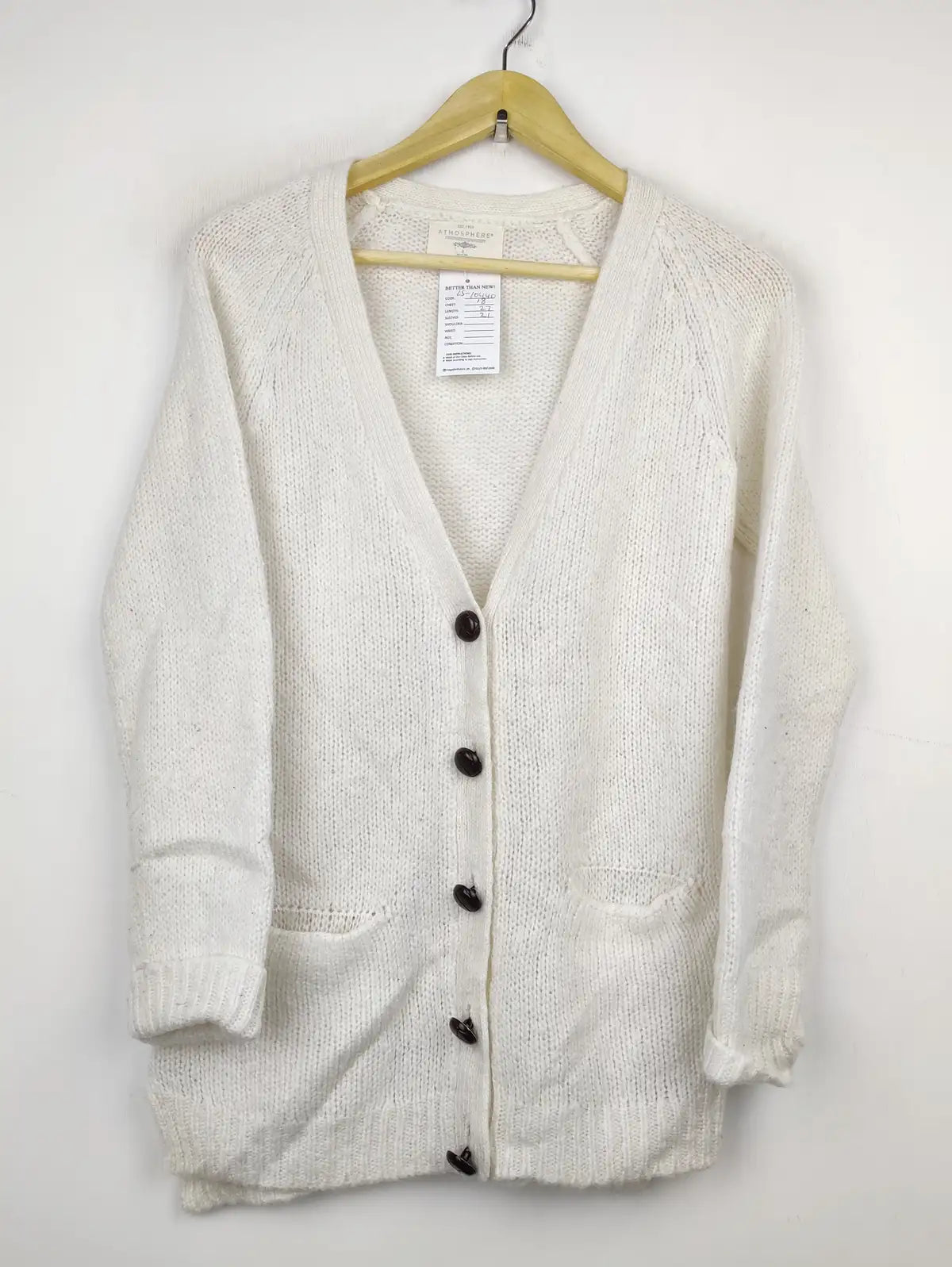 Buy online pre-used pre-loved 100% authentic & Original branded Atmosphere (LS-10440) available in Pakistan. Top international brands avilable.