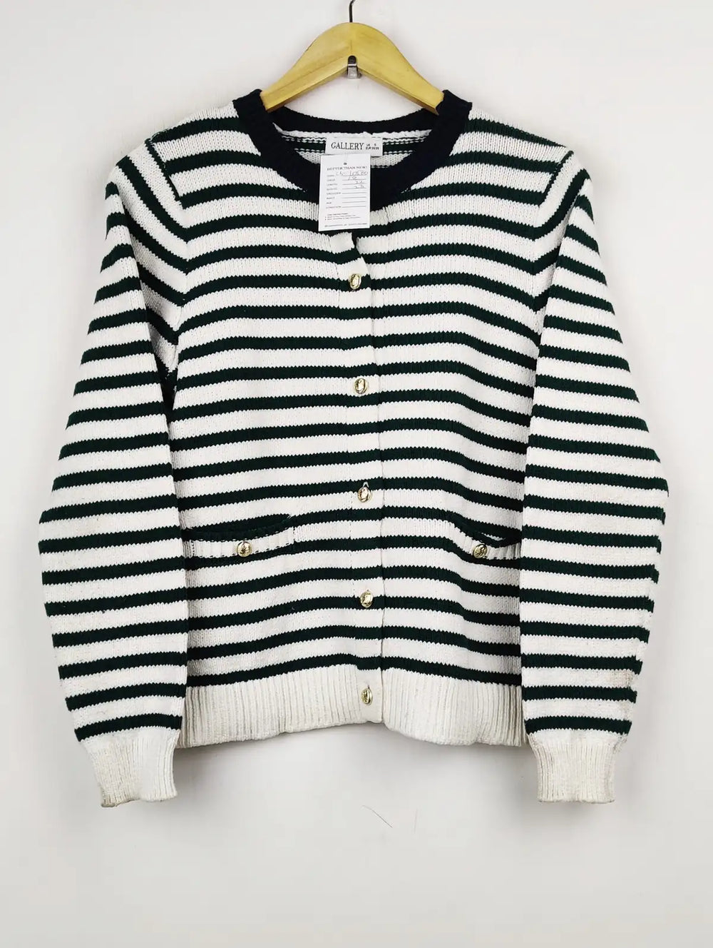 Buy online pre-used pre-loved 100% authentic & Original branded Gallery (LS-10580) available in Pakistan. Top international brands avilable.