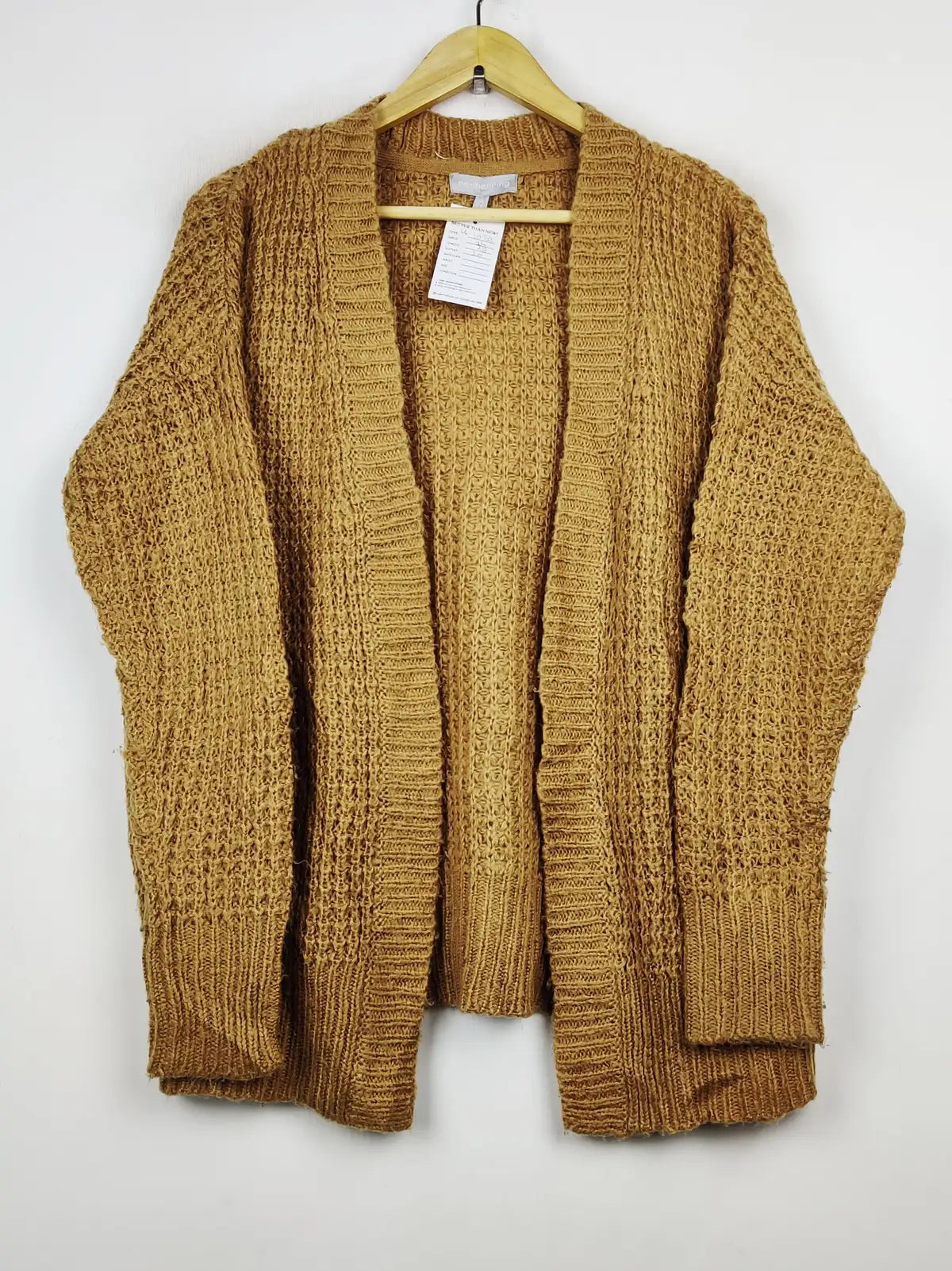 Buy online pre-used pre-loved 100% authentic & Original branded Red Herring (LS-10732) available in Pakistan. Top international brands avilable.