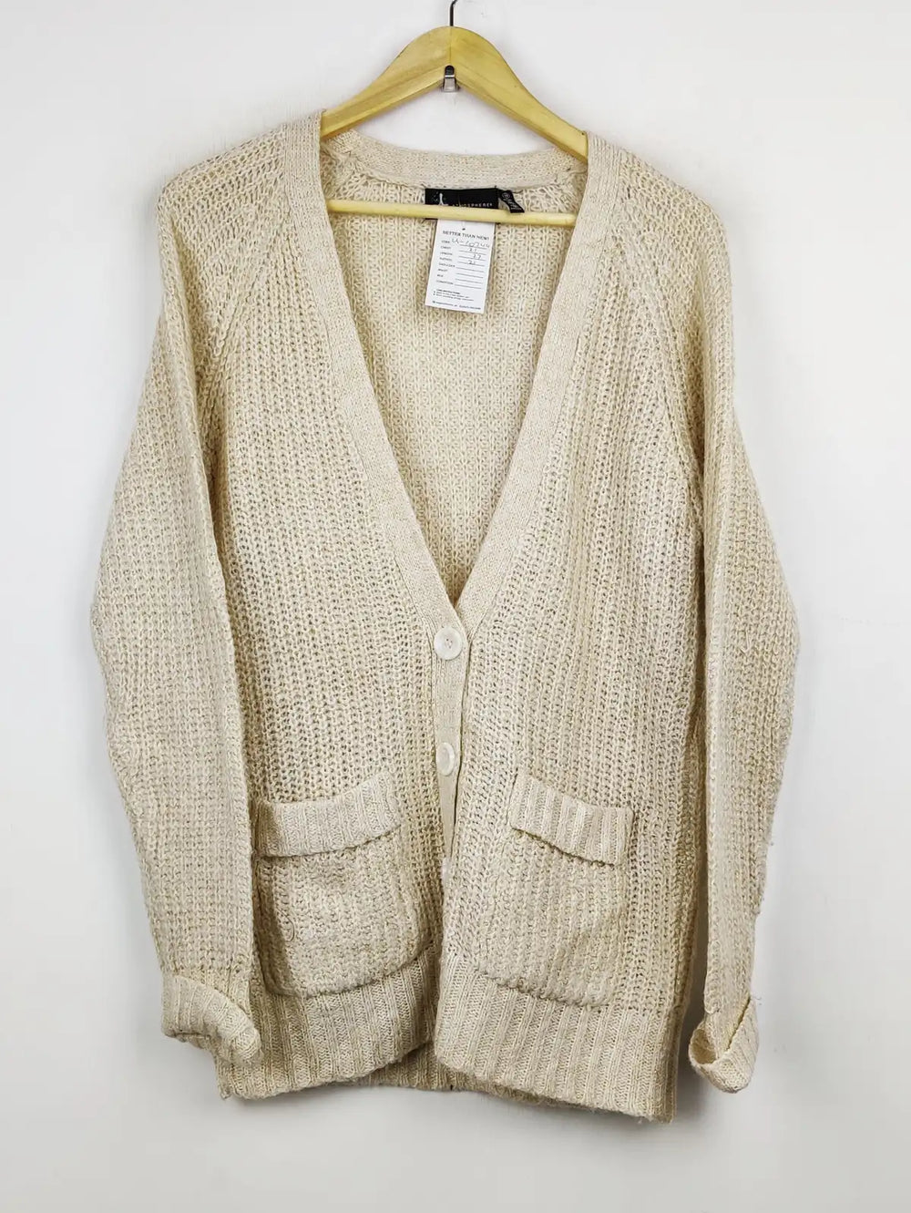 Buy online pre-used pre-loved 100% authentic & Original branded Atmosphere (LS-10744) available in Pakistan. Top international brands avilable.