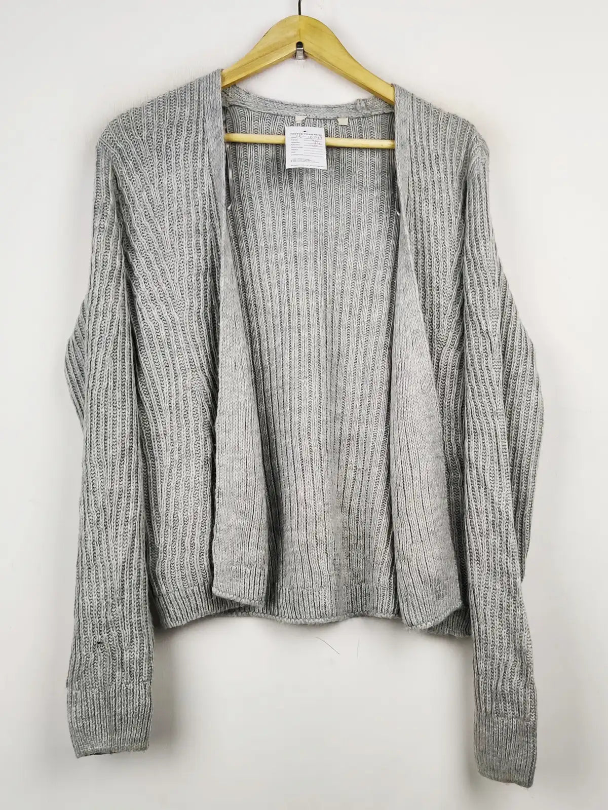 Buy online pre-used pre-loved 100% authentic & Original branded George (LS-10749) available in Pakistan. Top international brands avilable.