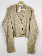 Buy online pre-used pre-loved 100% authentic & Original branded H&M (LS-10869) available in Pakistan. Top international brands avilable.