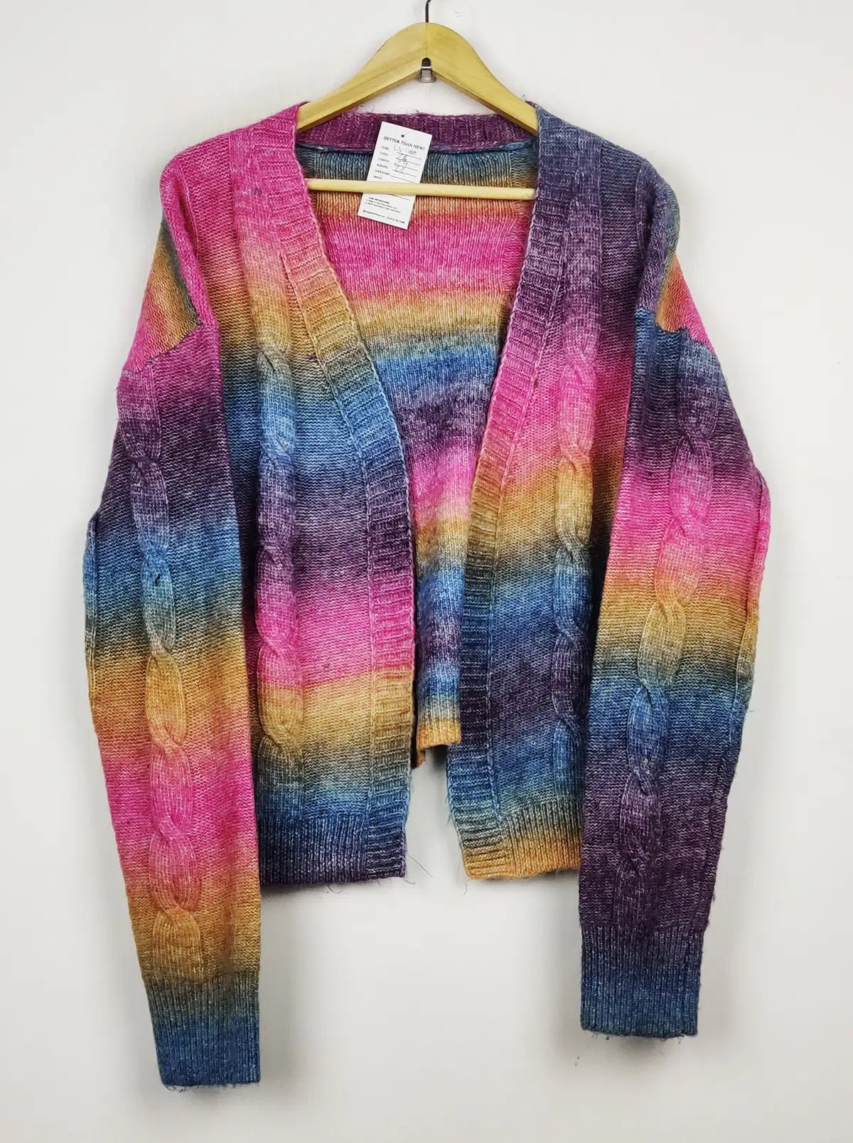 Buy online pre-used pre-loved 100% authentic & Original branded Unknown Brand (LS-10889) available in Pakistan. Top international brands avilable.