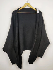 Buy online pre-used pre-loved 100% authentic & Original branded Shein (LS-11096) available in Pakistan. Top international brands avilable.