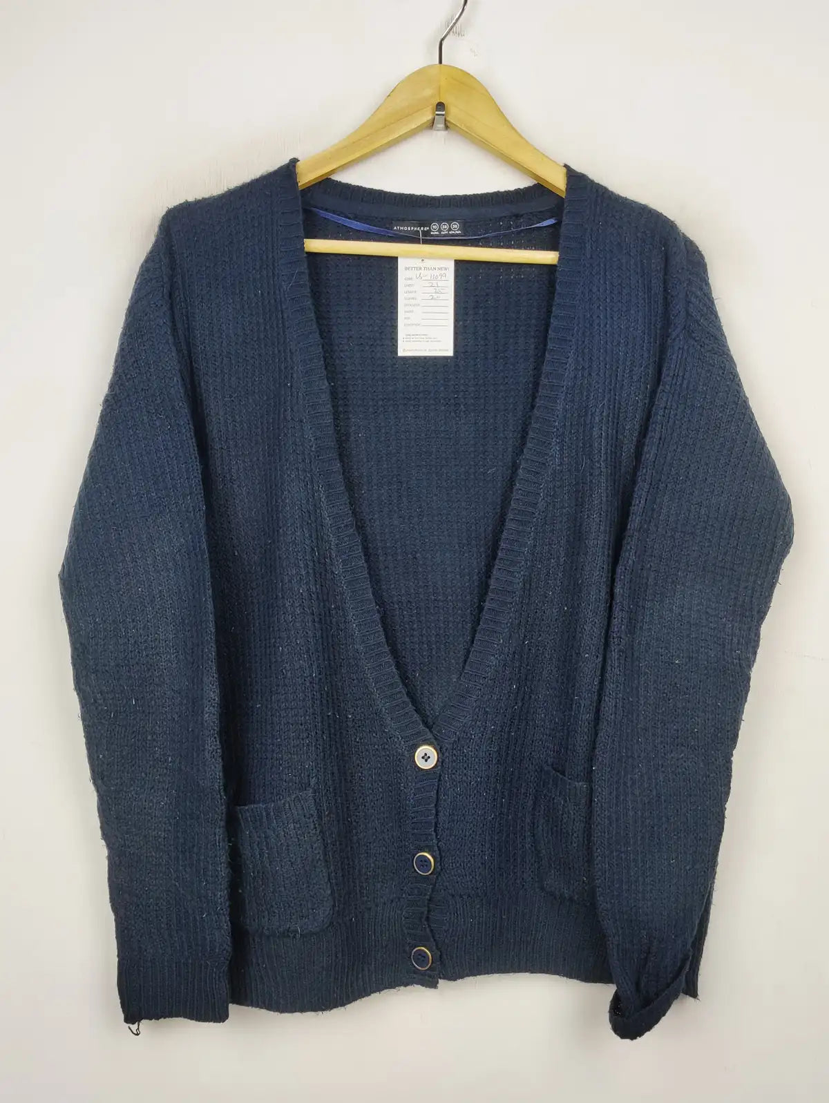 Buy online pre-used pre-loved 100% authentic & Original branded Atmosphere (LS-11099) available in Pakistan. Top international brands avilable.