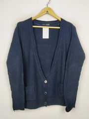 Buy online pre-used pre-loved 100% authentic & Original branded Atmosphere (LS-11099) available in Pakistan. Top international brands avilable.