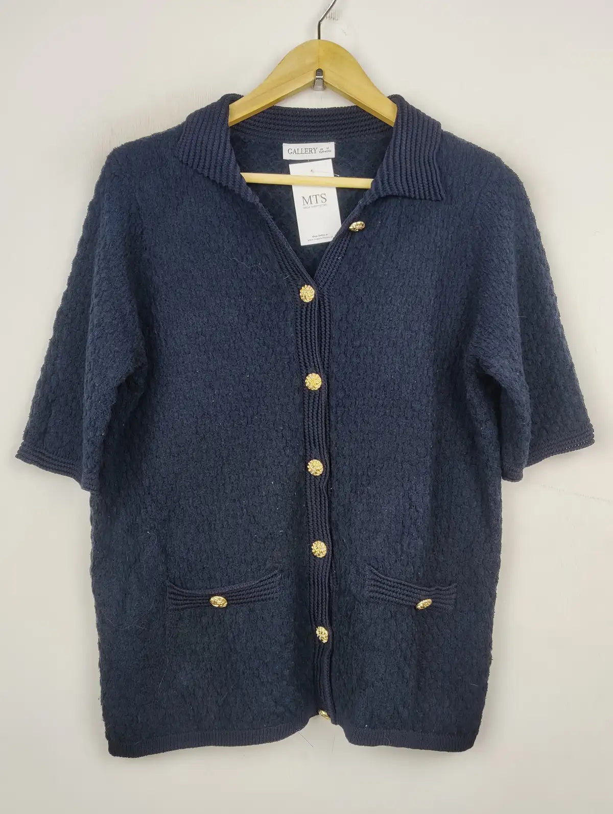 Buy online pre-used pre-loved 100% authentic & Original branded Gallery (LS-11115) available in Pakistan. Top international brands avilable.