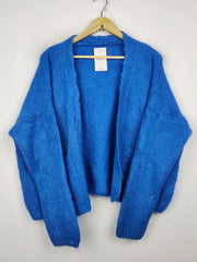 Buy online pre-used pre-loved 100% authentic & Original branded Unknown Brand (LS-11186) available in Pakistan. Top international brands avilable.