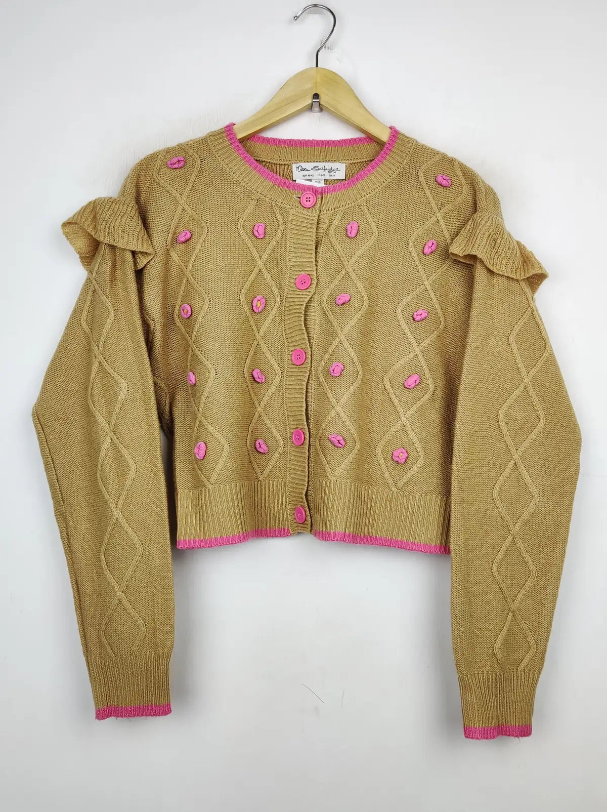 Buy online pre-used pre-loved 100% authentic & Original branded Miss Selfridge (LS-11220) available in Pakistan. Top international brands avilable.