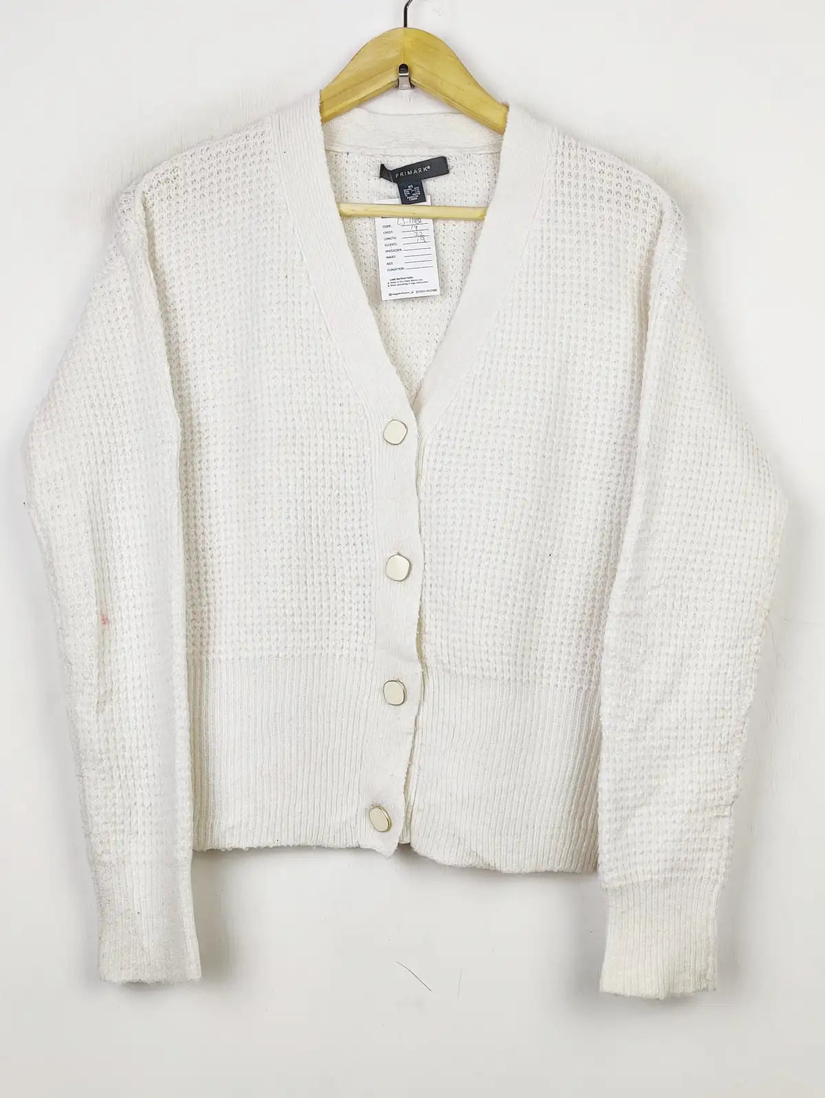 Buy online pre-used pre-loved 100% authentic & Original branded Primark (LS-11432) available in Pakistan. Top international brands avilable.