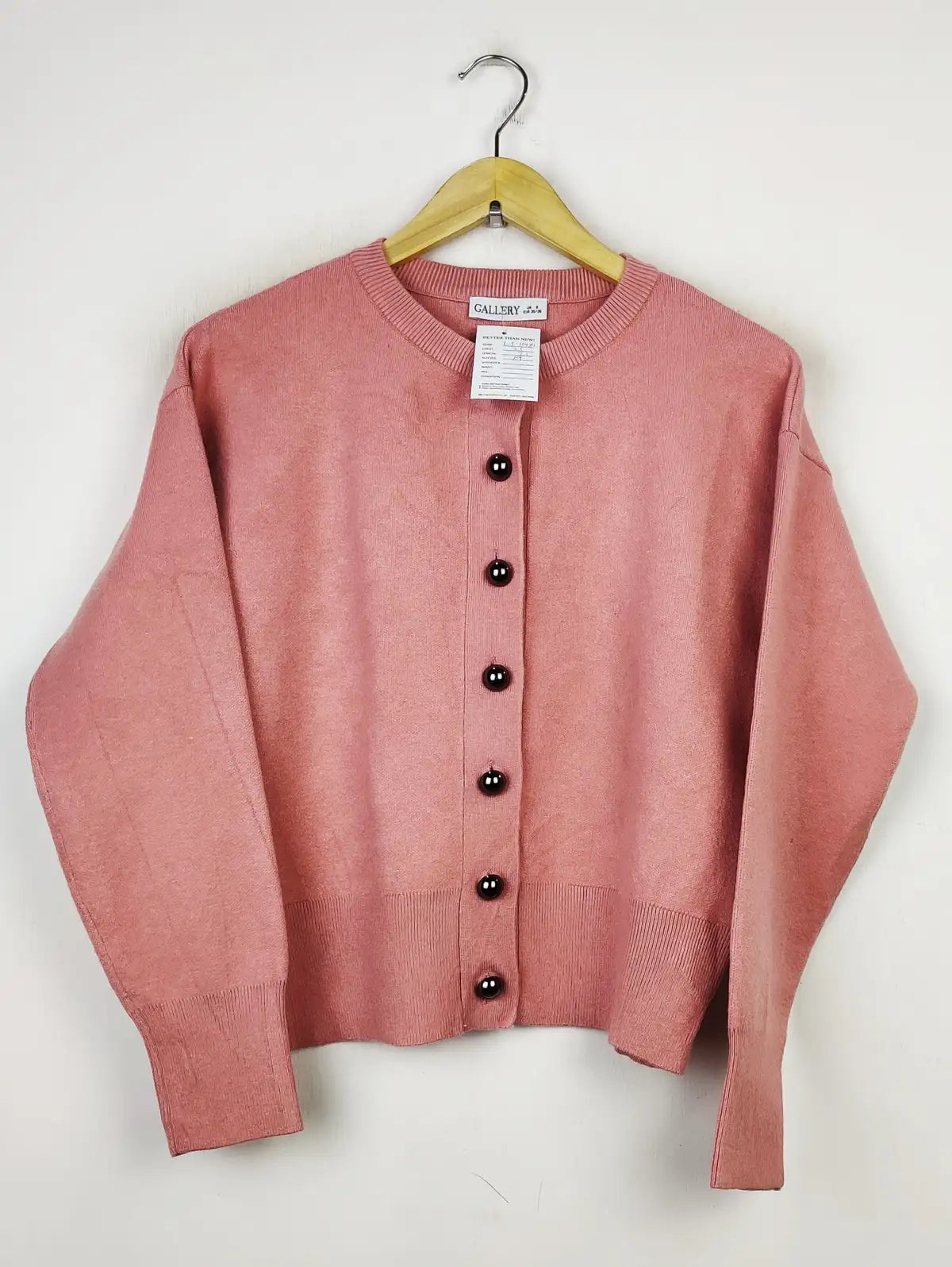 Buy online pre-used pre-loved 100% authentic & Original branded Gallery (LS-11434) available in Pakistan. Top international brands avilable.