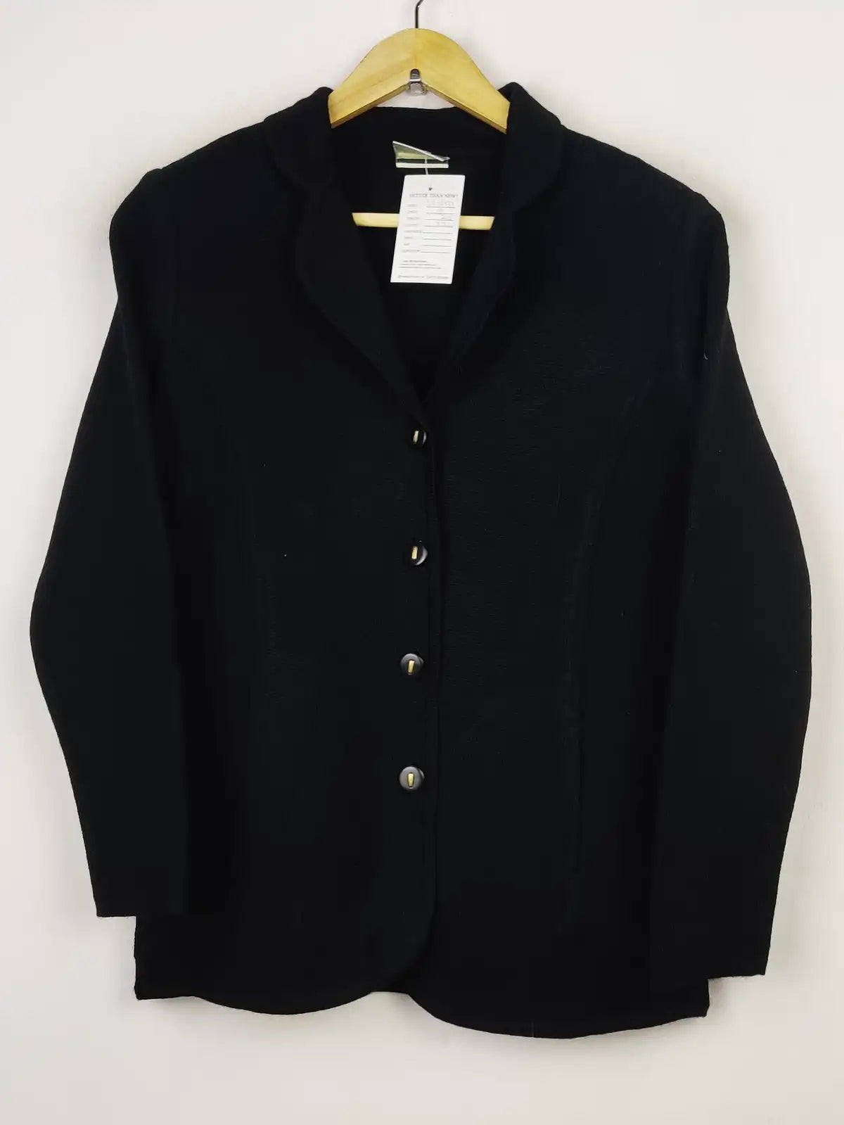 Buy online pre-used pre-loved 100% authentic & Original branded Eastex (LS-11437) available in Pakistan. Top international brands avilable.