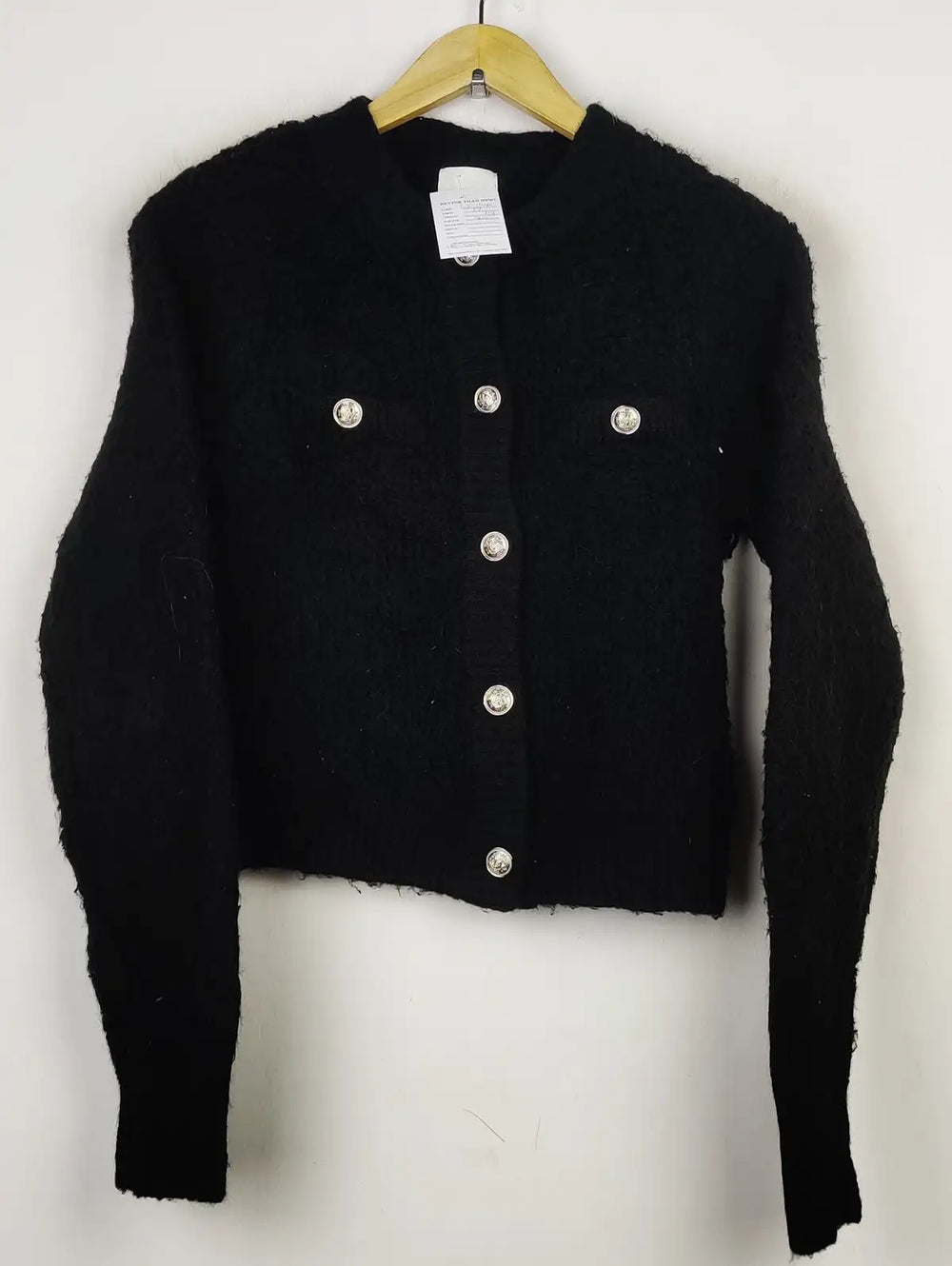 Buy online pre-used pre-loved 100% authentic & Original branded H&M (LS-11440) available in Pakistan. Top international brands avilable.