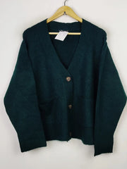 Buy online pre-used pre-loved 100% authentic & Original branded Dunnes Stores (LS-11447) available in Pakistan. Top international brands avilable.