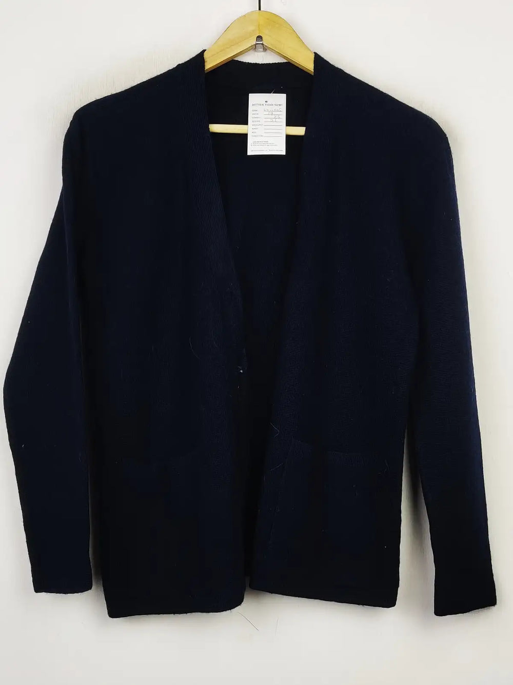 Buy online pre-used pre-loved 100% authentic & Original branded Qs (LS-11465) available in Pakistan. Top international brands avilable.