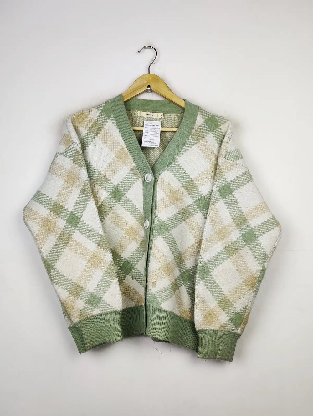 Buy online pre-used pre-loved 100% authentic & Original branded Freshtaro (LS-11473) available in Pakistan. Top international brands avilable.