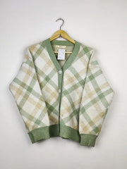 Buy online pre-used pre-loved 100% authentic & Original branded Freshtaro (LS-11473) available in Pakistan. Top international brands avilable.