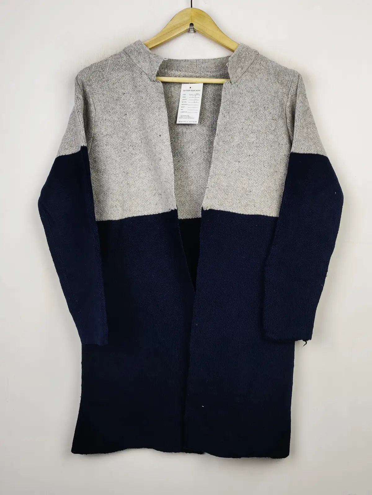 Buy online pre-used pre-loved 100% authentic & Original branded Unknown Brand (LS-11495) available in Pakistan. Top international brands avilable.