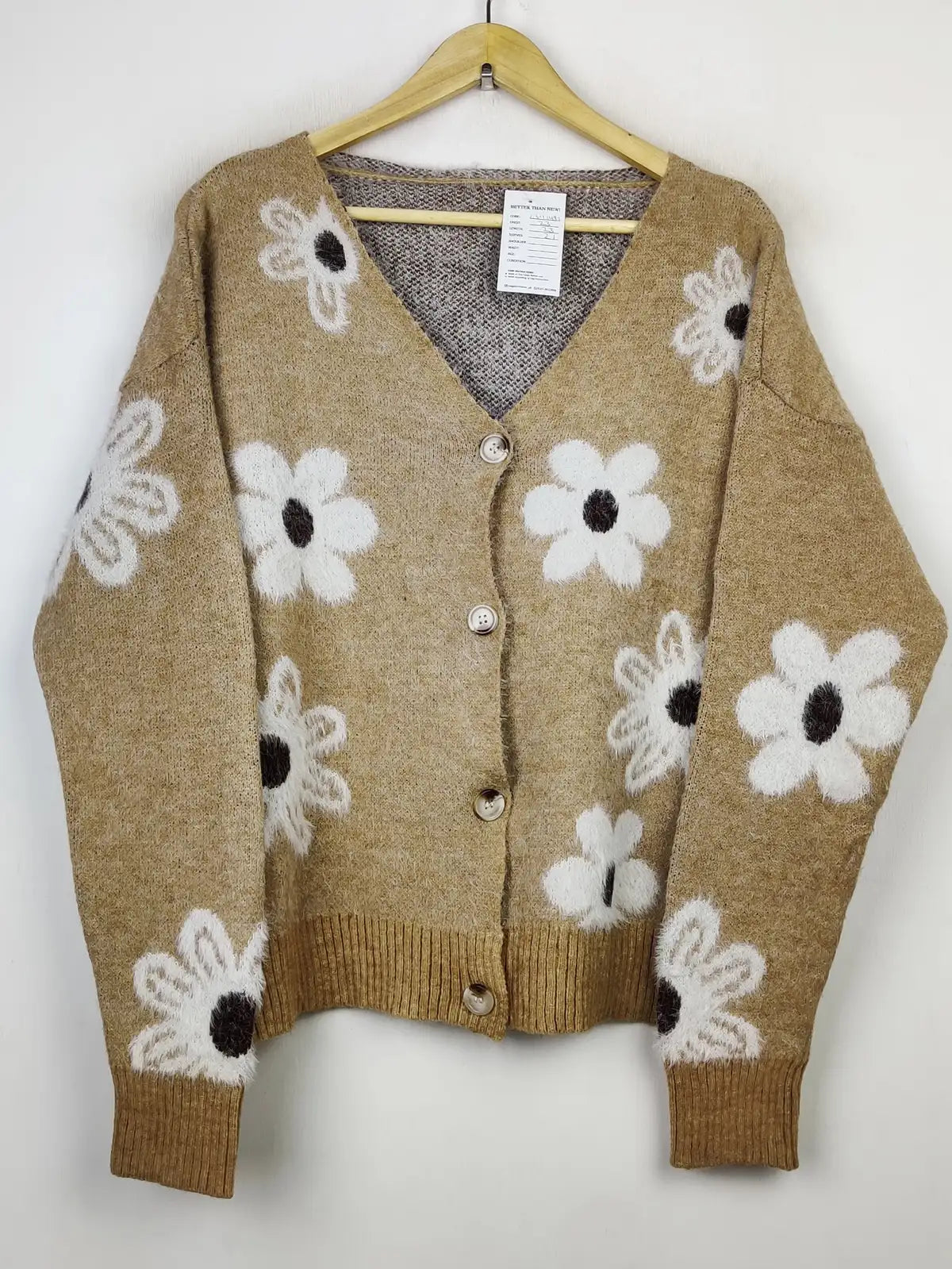 Buy online pre-used pre-loved 100% authentic & Original branded Unknown Brand (LS-11497) available in Pakistan. Top international brands avilable.