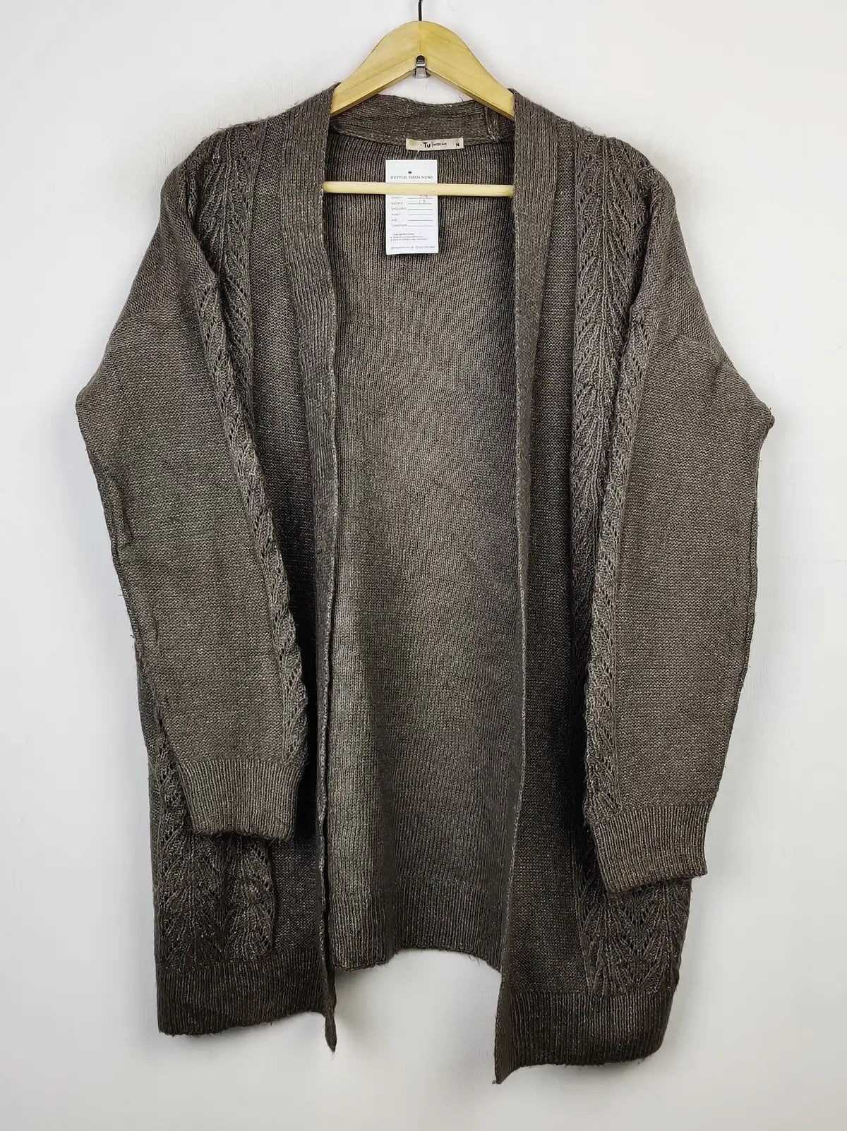 Buy online pre-used pre-loved 100% authentic & Original branded Tu (LS-11503) available in Pakistan. Top international brands avilable.