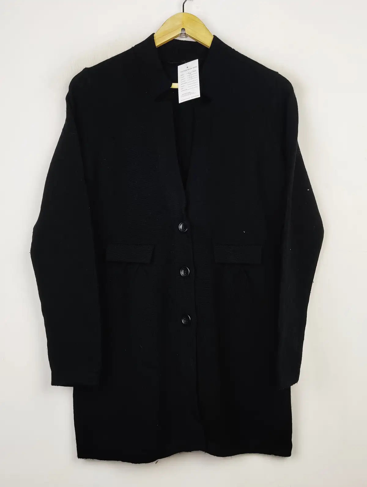 Buy online pre-used pre-loved 100% authentic & Original branded Unknown Brand (LS-11514) available in Pakistan. Top international brands avilable.