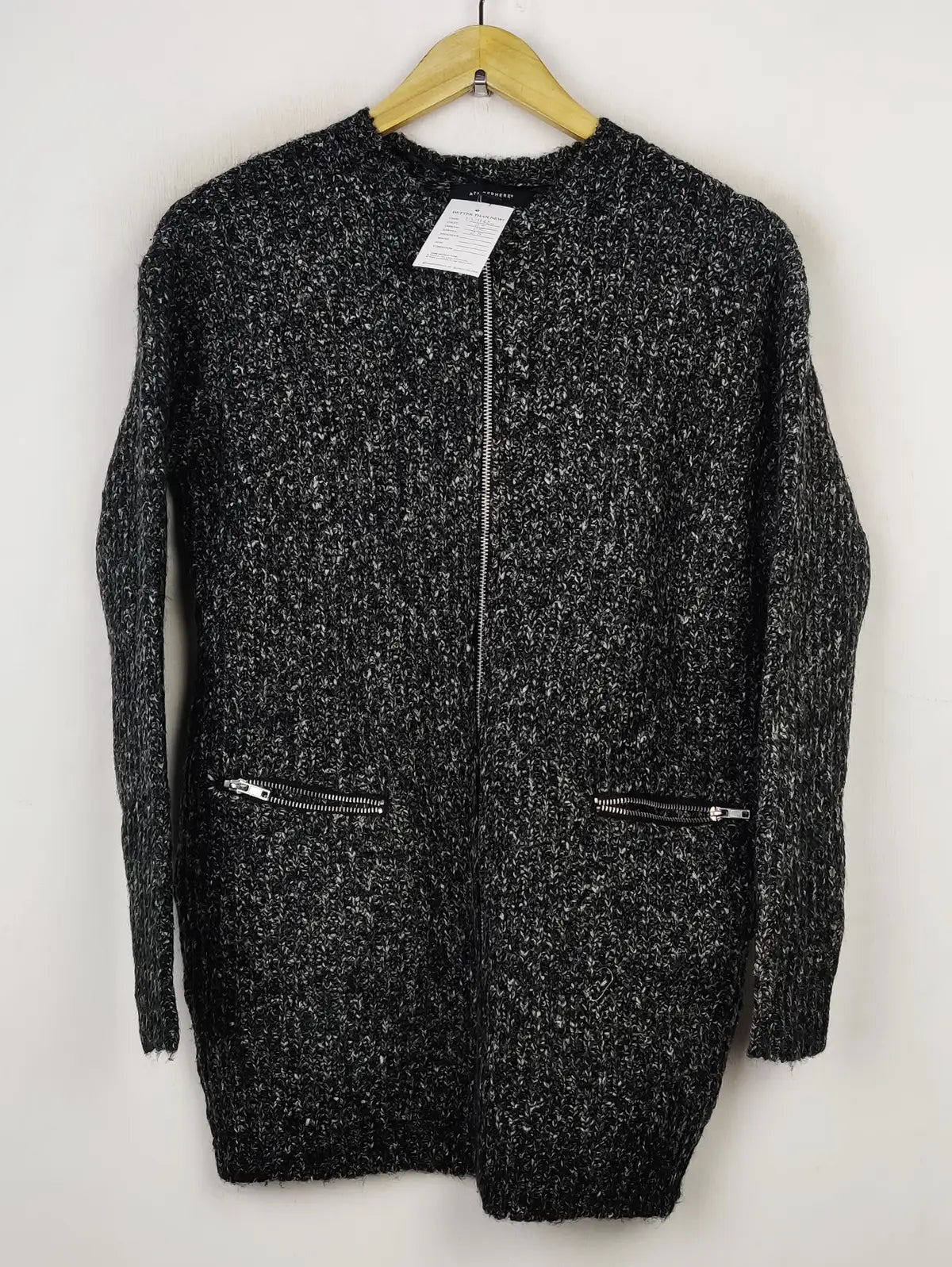 Buy online pre-used pre-loved 100% authentic & Original branded Atmosphere (LS-11620) available in Pakistan. Top international brands avilable.