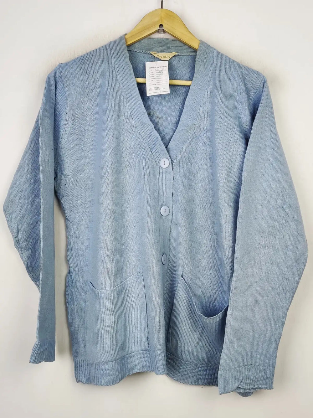 Buy online pre-used pre-loved 100% authentic & Original branded Daxon (LS-11624) available in Pakistan. Top international brands avilable.