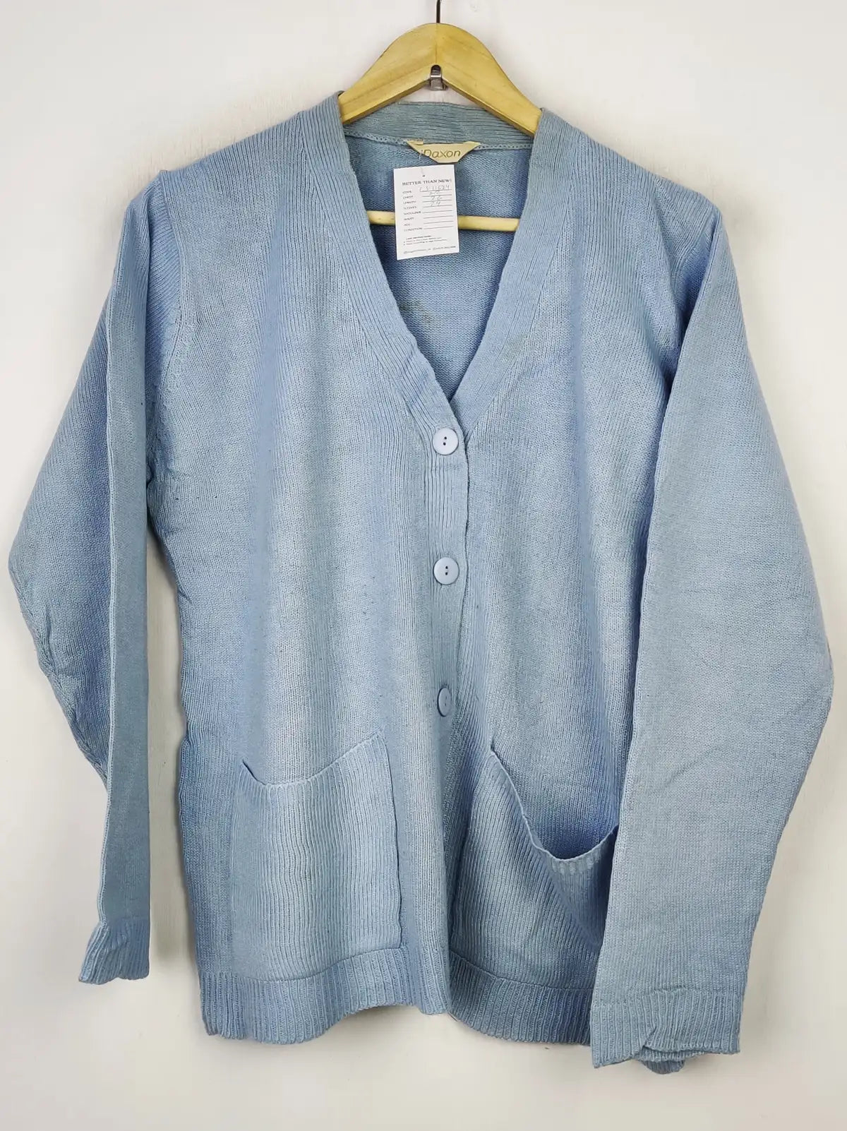 Buy online pre-used pre-loved 100% authentic & Original branded Daxon (LS-11624) available in Pakistan. Top international brands avilable.