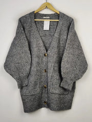 Buy online pre-used pre-loved 100% authentic & Original branded Tu (LS-11645) available in Pakistan. Top international brands avilable.