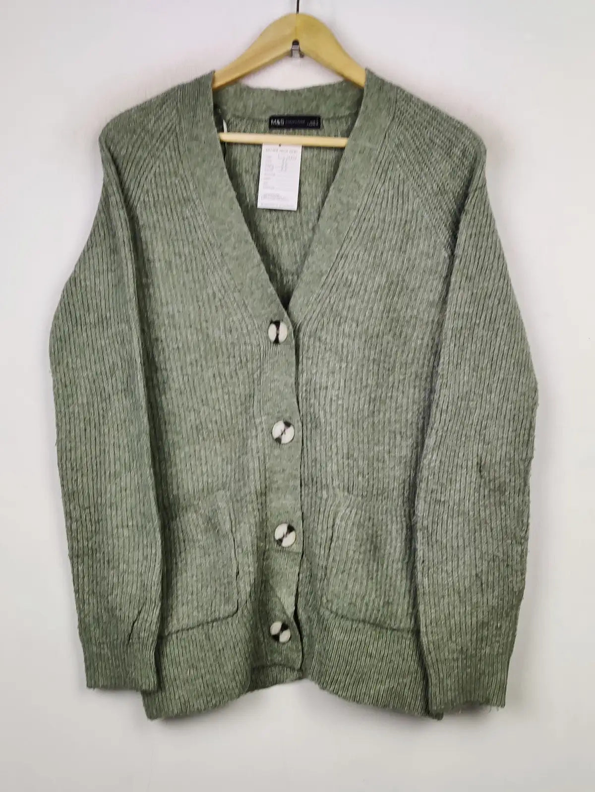 Buy online pre-used pre-loved 100% authentic & Original branded Marks & Spencer (LS-11651) available in Pakistan. Top international brands avilable.