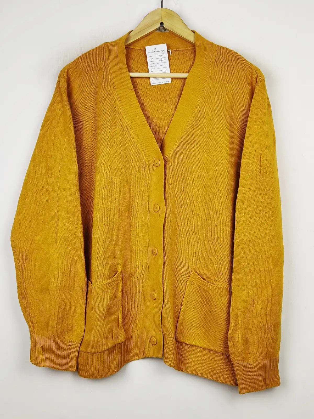 Buy online pre-used pre-loved 100% authentic & Original branded Unknown Brand (LS-11652) available in Pakistan. Top international brands avilable.