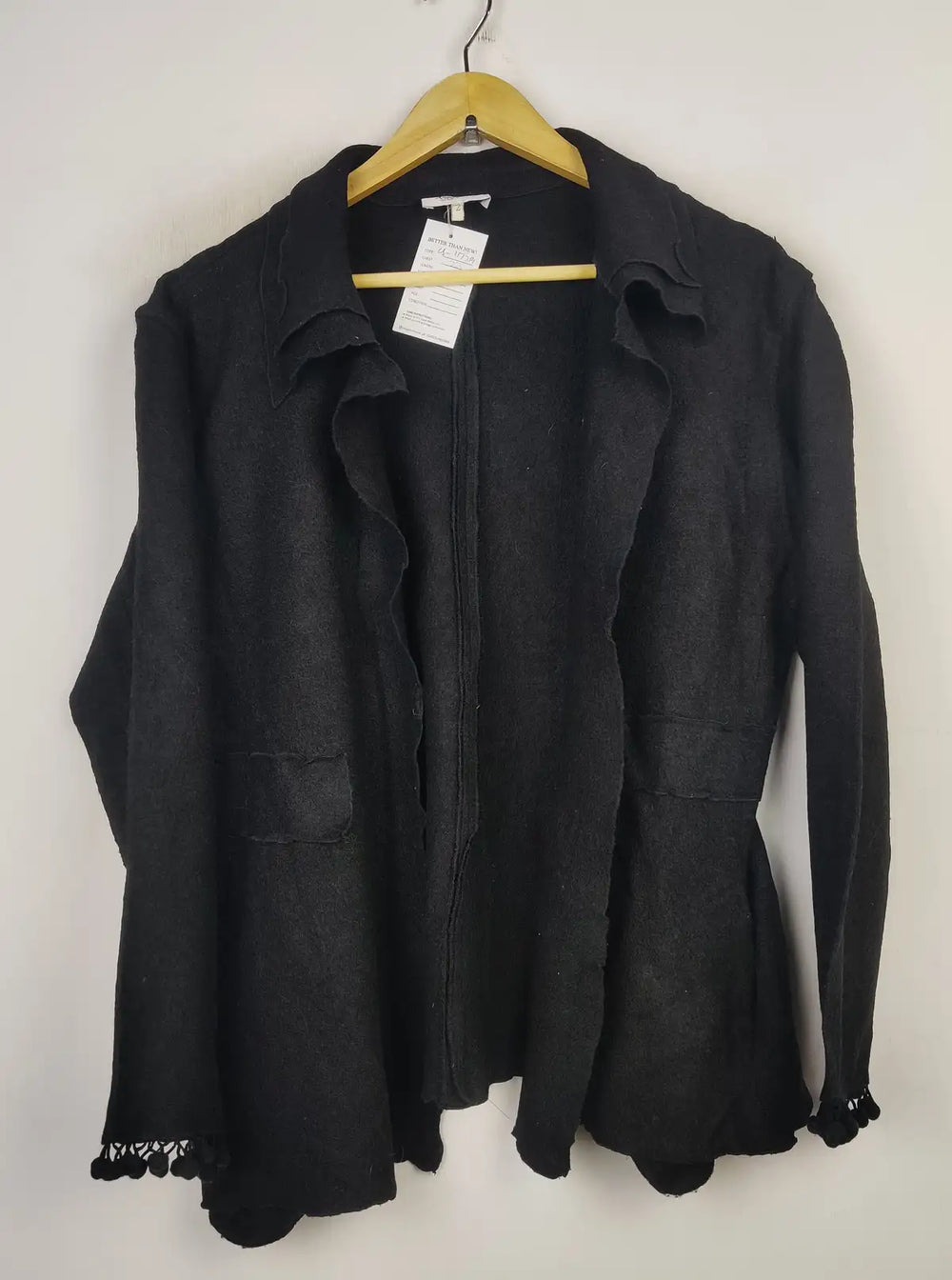 Buy online pre-used pre-loved 100% authentic & Original branded Xavanne (LS-11729) available in Pakistan. Top international brands avilable.