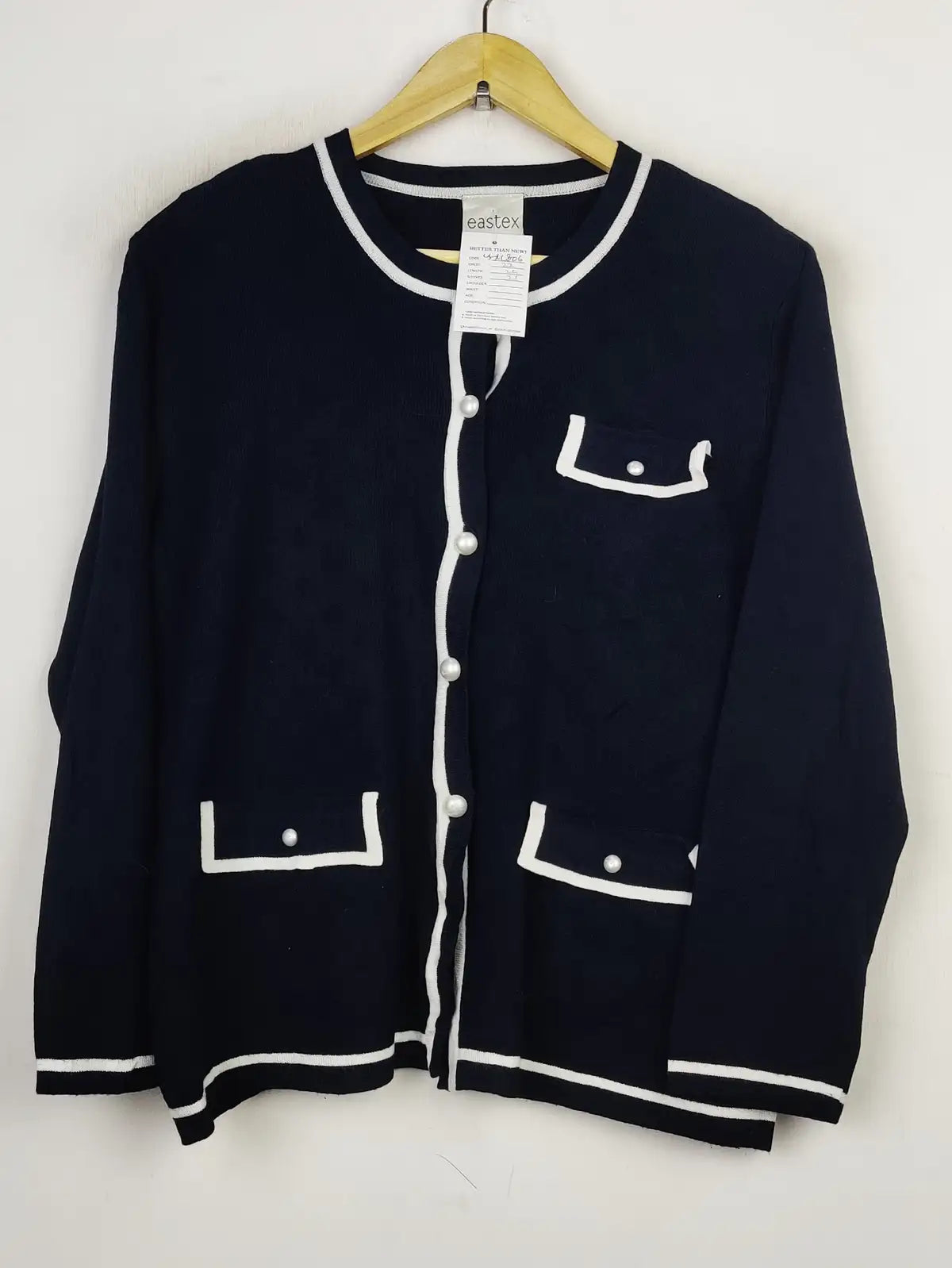 Buy online pre-used pre-loved 100% authentic & Original branded Eastex (LS-11806) available in Pakistan. Top international brands avilable.