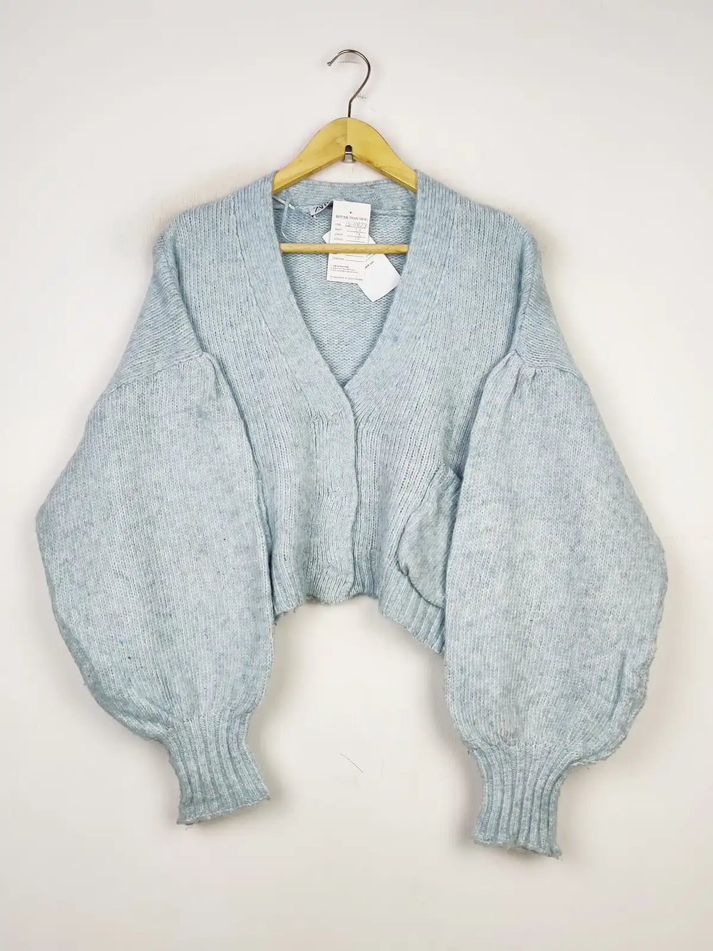 Buy online pre-used pre-loved 100% authentic & Original branded Zara (LS-11879) available in Pakistan. Top international brands avilable.